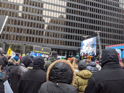 PXL 20220108 190315954