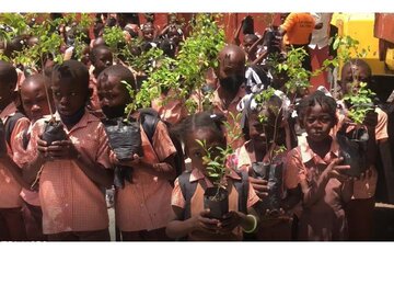 2De1ddeb-0513-46A9-A143-678F1504e16c