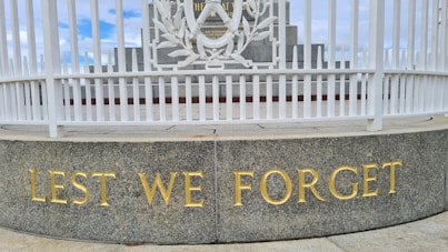 Lest we forget engraved wording ANZAC
