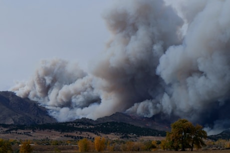 Taken on the day the calwood fire started from the peak to peak highway. Showing the smoke plume created from the fire after growing to 8000 acres within the first 5 hours.
