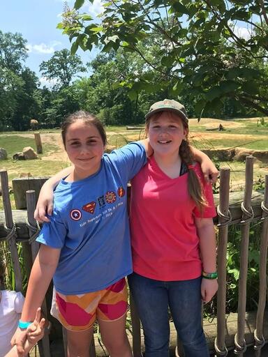 2019 Zoo Trip, Addie & Mackenzie