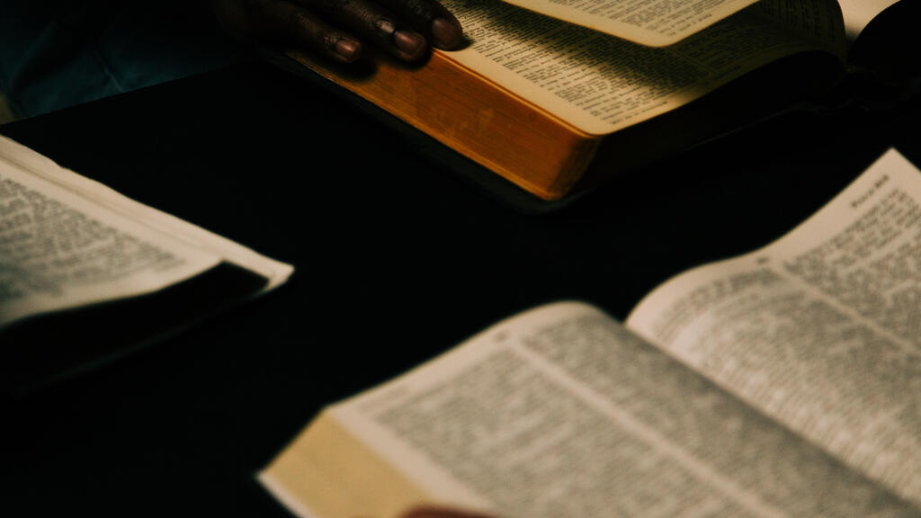 Group Reading the Bible Together large preview