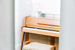 Piano  image 1