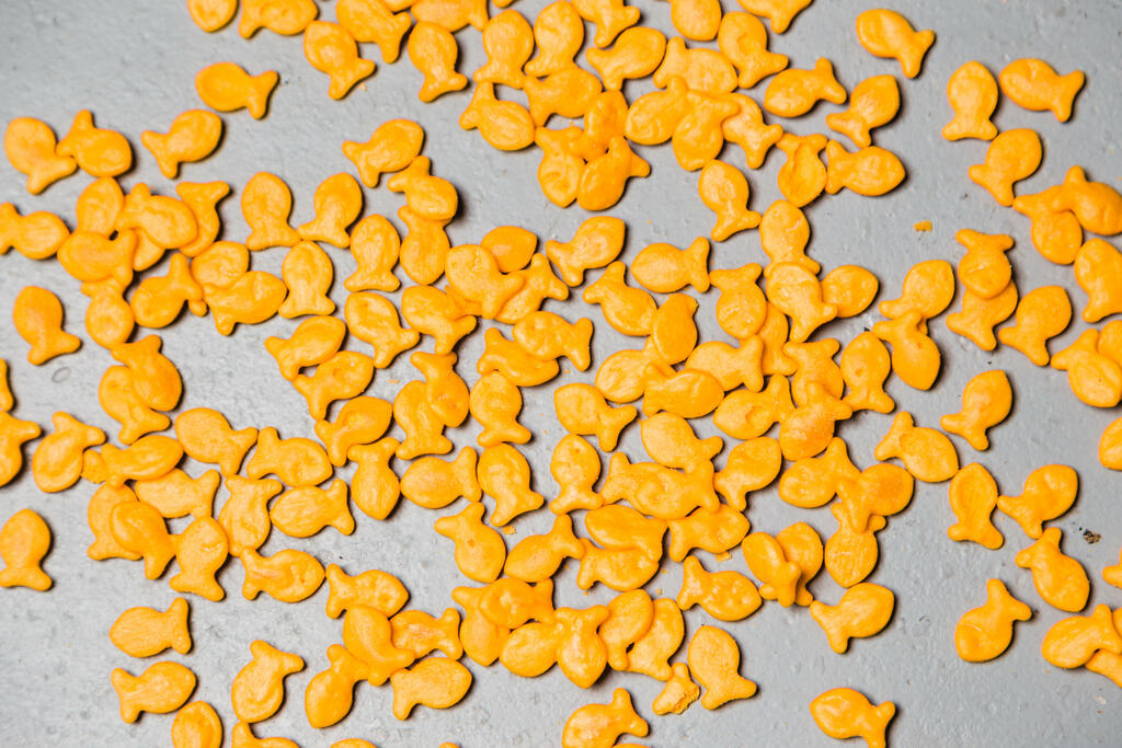 Gold Fish Crackers large preview