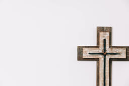 Wooden Cross with Crucifixion Nails  image 5