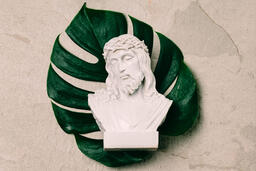 Christ Statue  image 2