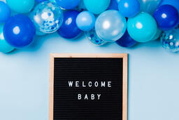 Welcome Baby Letter Board with Blue Balloon Garland  image 3