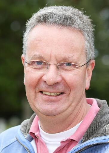 Iain MacCaig Iain MacCaig