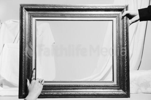 Empty Frame