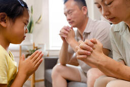 Family Praying Together  image 3