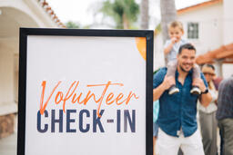 Volunteer Check-In Sign  image 2