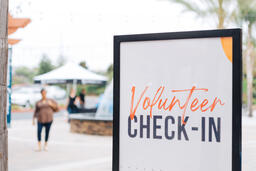 Volunteer Check-In Sign  image 1
