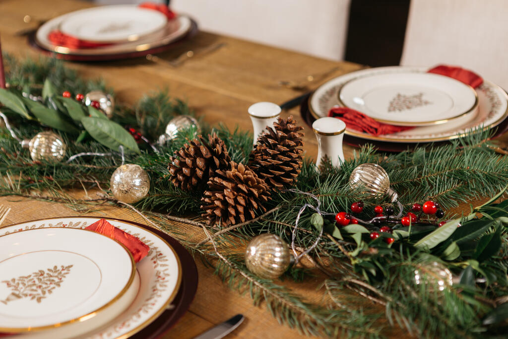 Christmas Dining Table large preview