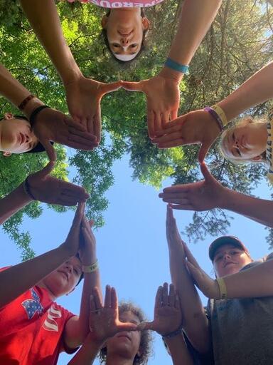 Crew 8 (21)