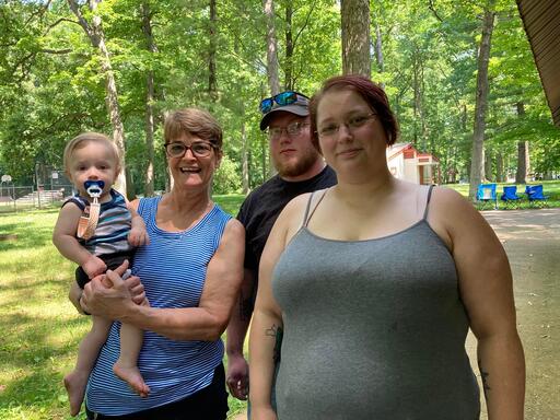 Picnic 2022 Roxeanne Family