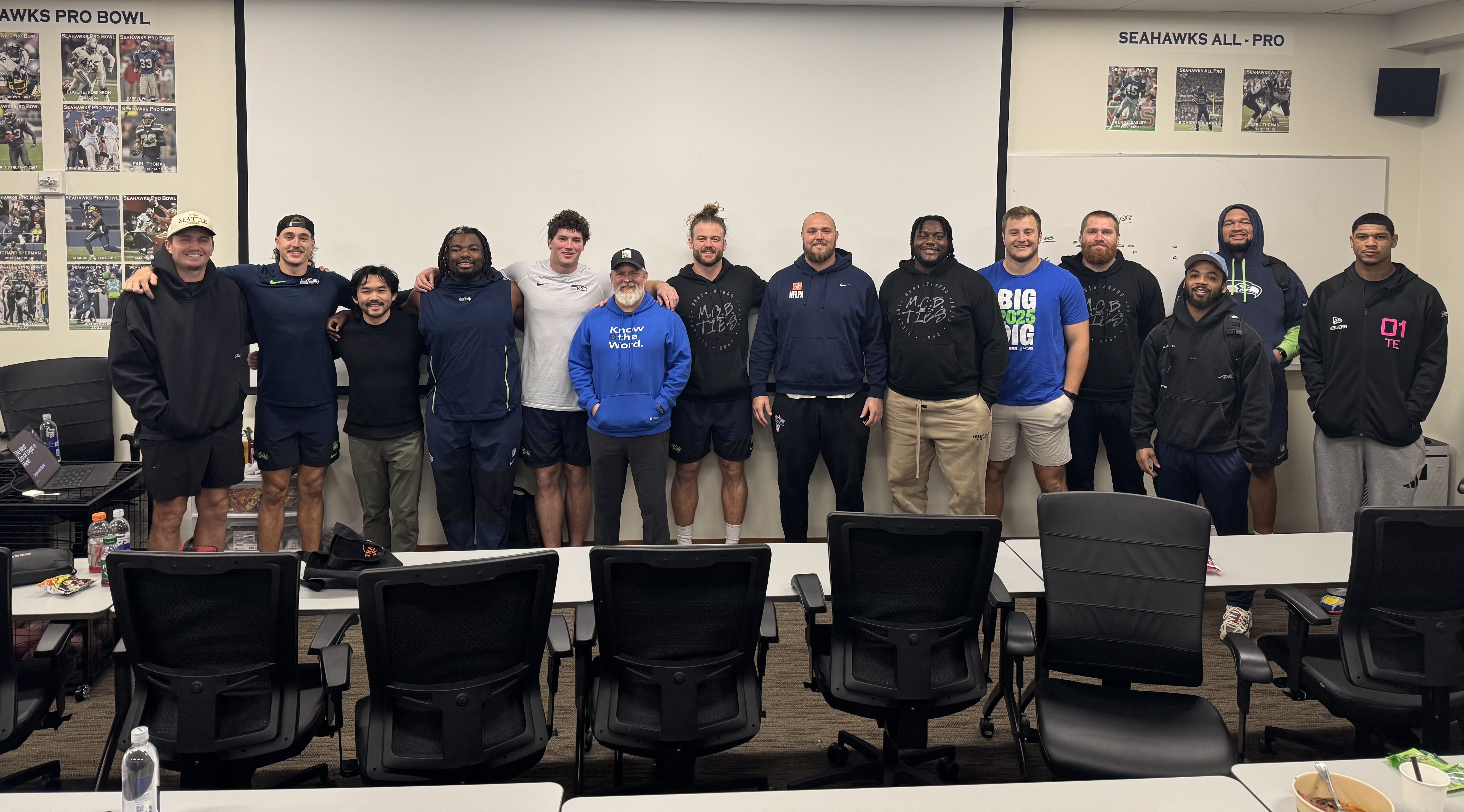 Scott Lindsey with many Seattle Seahawks players